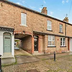 3 Bed In Oc-94477 * Ripon