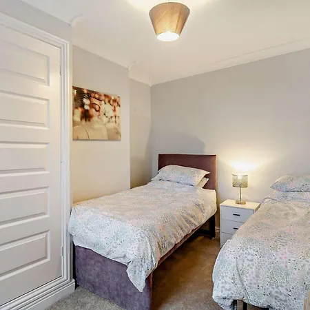 3 Bed In 94477 * 里彭